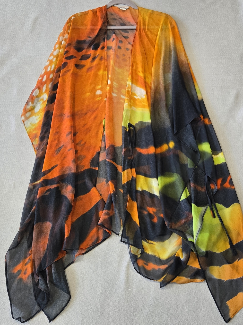 ✨ Deeva 100% Silk Abstract Art Kimono Duster Tie Front OS ✨